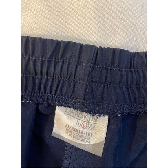 Danskin gum shorts xl 16-18 lot 2 pairs pink gray - Picture 3 of 5